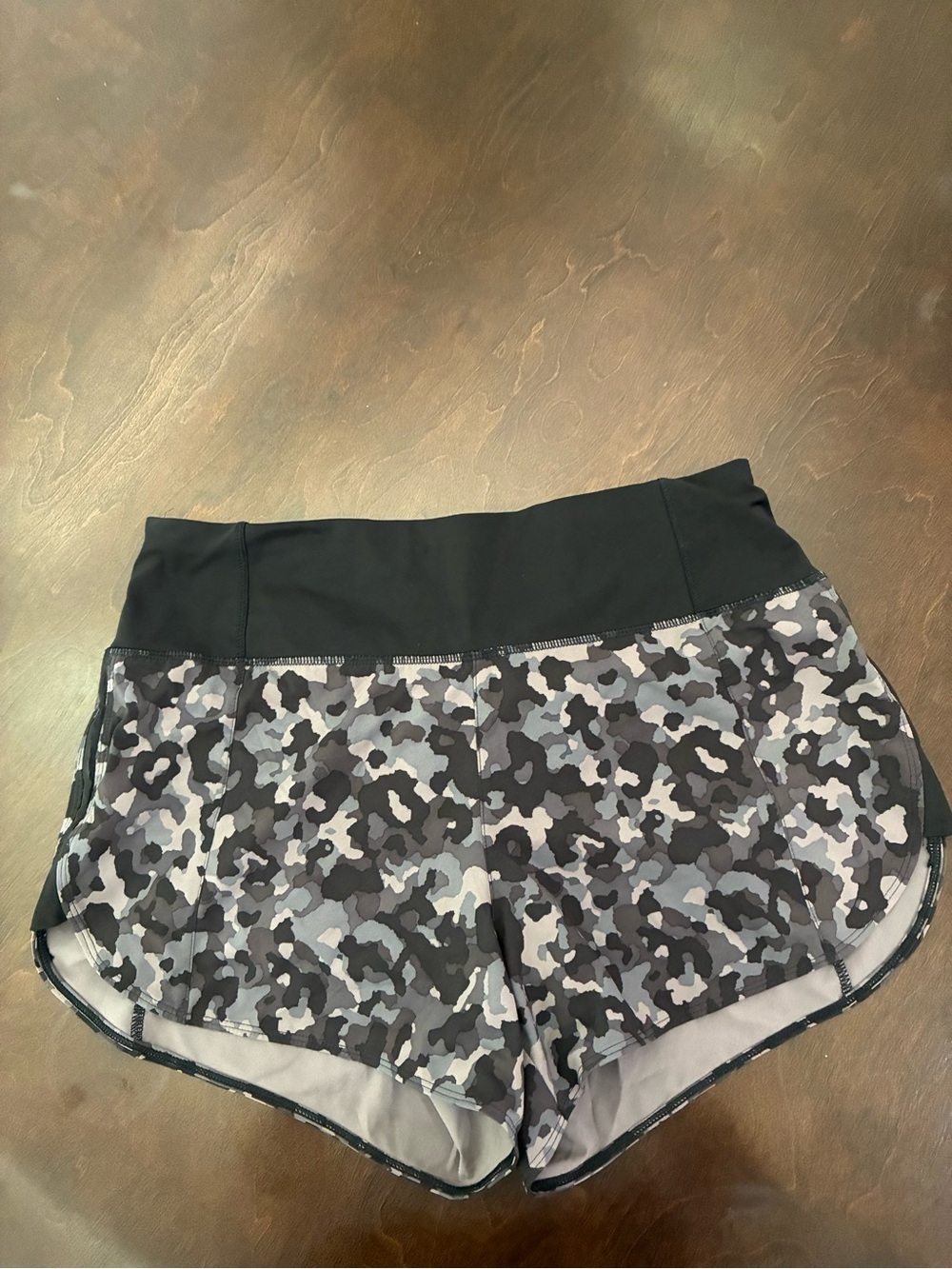 Athleta Women’s Black Camo Performance Shorts